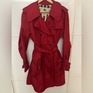 BURBERRY London Trench - Size 8 - Excellent Condition